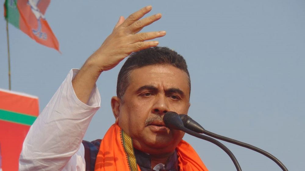 মনোনয়নে শুভেন্দু জানিয়েছেন, তিনি ২০১১ সালে রবীন্দ্রভারতী বিশ্ববিদ্যালয় থেকে এমএ পাশ করেছেন।