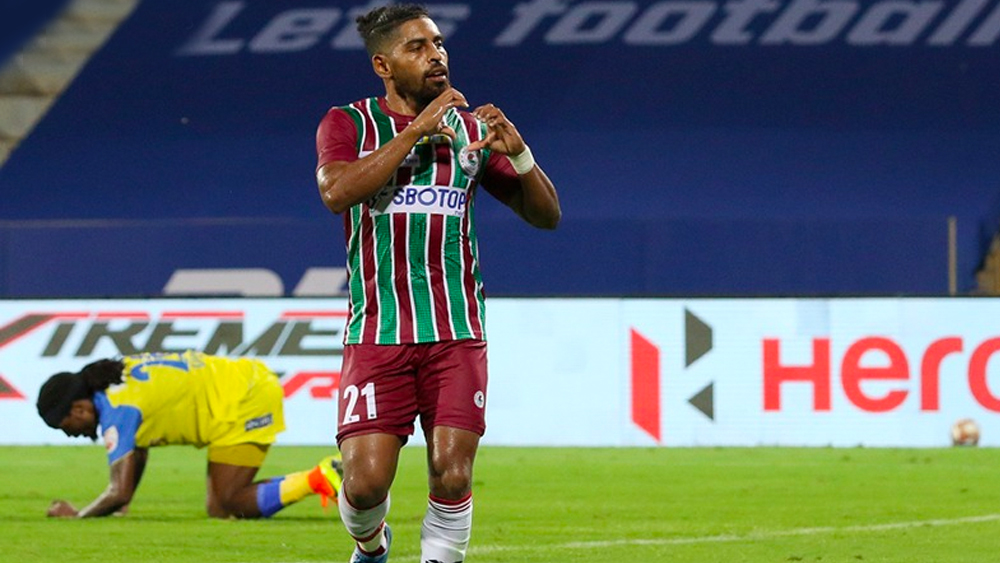 মহা ফাইনাল জেতার পাশাপাশি 'সোনার বুট'এর লক্ষ্যে নামছেন রয় কৃষ্ণ। ফাইল চিত্র। 