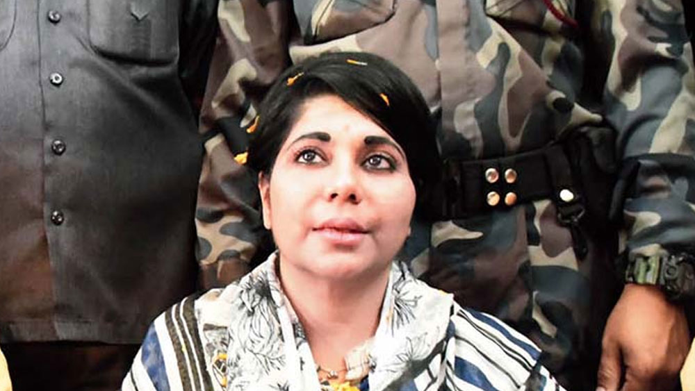 ২০১৯ সালের লোকসভা নির্বাচনে ঘাটাল থেকে বিজেপি-র হয়ে প্রতিদ্বন্দ্বিতা করেছিলেন ভারতী। কিন্তু অভিনেতা দেবের কাছে পরাজিত হয়েছিলেন। তবে হাল ছাড়েননি ভারতী। এ বার নীলবাড়ির লড়াইয়ে শামিল হয়েছেন প্রাক্তন এই আইপিএস অফিসার।