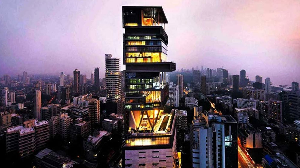 বিশ্বের সবচেয়ে দামি বাড়ি মুকেশ অম্বানীর অ্যান্টিলা। দাম ২২০ কোটি ডলার। এ রকম ১২টি অ্যান্টিলা কিনে ফেলা যাবে মাস্কের এই এক দিনের লাভের টাকায়!