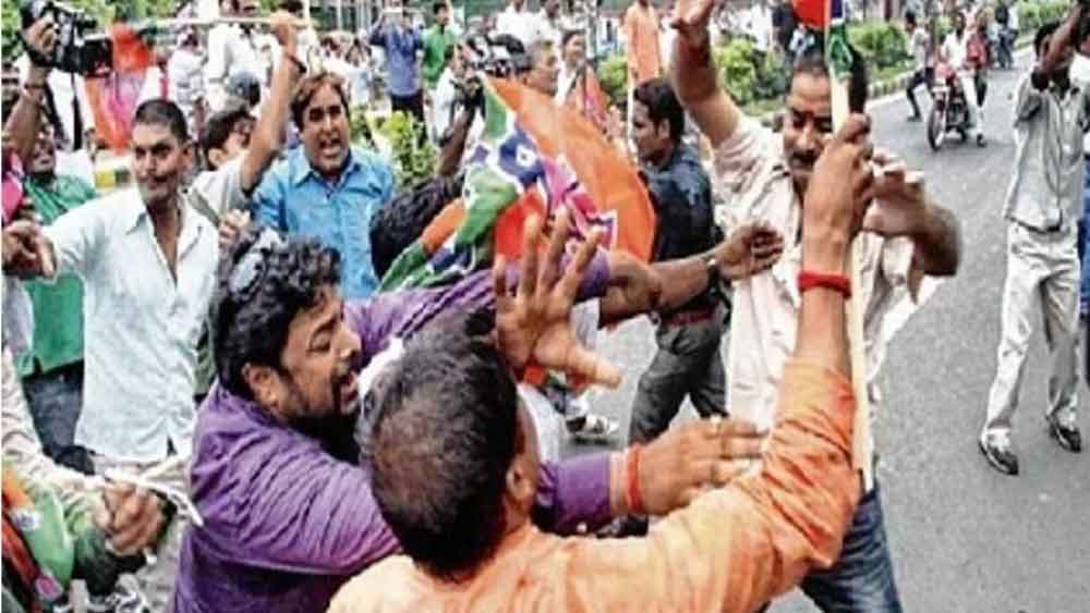 WB election 2021: TMC and BJP clash in liluah, 15 people injured 