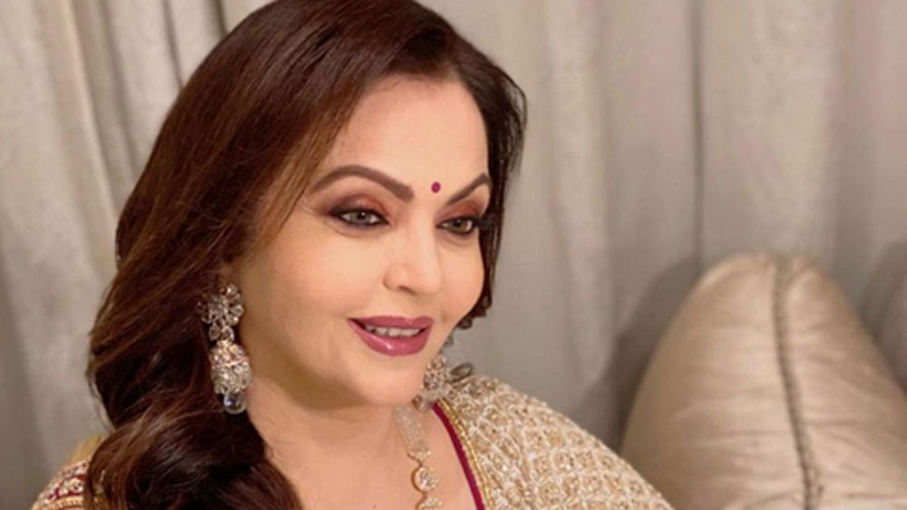 এ বার তাঁর জীবনপঞ্জিতে নয়া সংযোজন বিশ্ববিদ্যালয়ে শিক্ষকতা। কিন্তু কেন নীতা রিলায়্যান্স-এর দায়িত্ব পালনের পাশাপাশি পড়াতে ইচ্ছুক হলেন?  এবং কেনই বা তাঁকে আমন্ত্রণ জানানো হল?