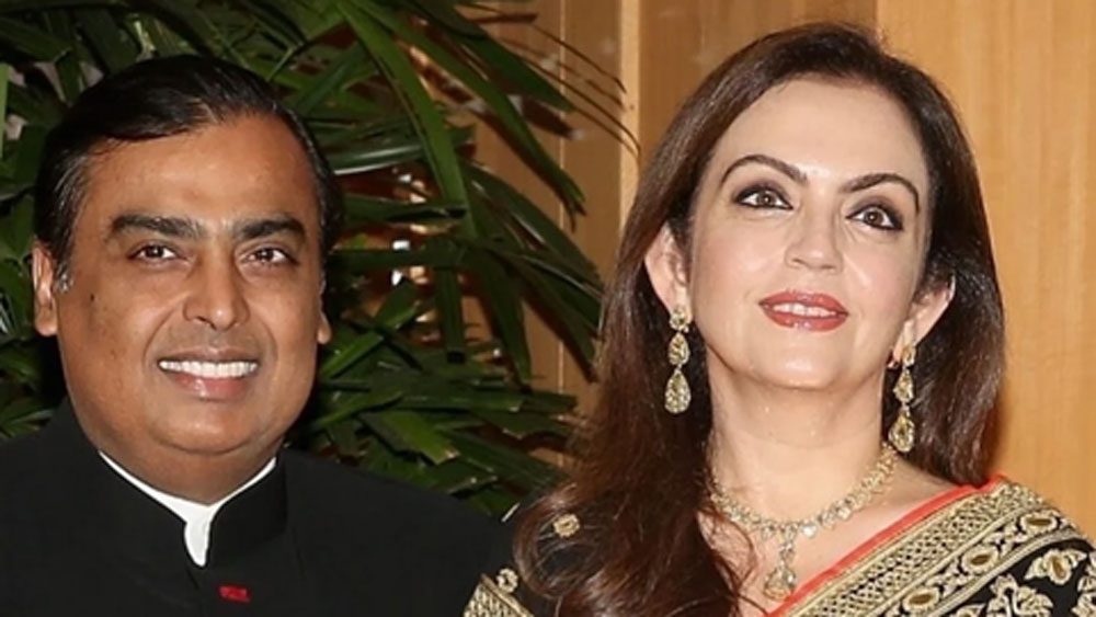 খুব তাড়াতাড়ি হয়তো নীতাকে ওই বিশ্ববিদ্যালয়ের শ্রেণিকক্ষে পড়ুয়াদের পাঠ দিতে দেখা যাবে। মূলত মানবী বিদ্যাচর্চা (উইমেন স্টাডিজ)-র পাঠ দেবেন নীতা।