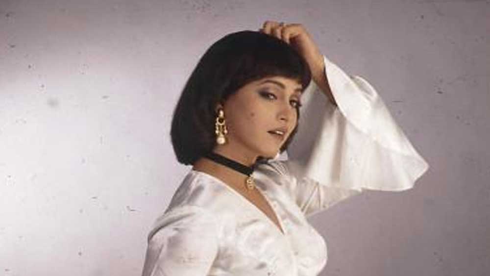 সকলের প্রত্যাখ্যাত সেই চরিত্রে অভিনয়ের প্রস্তাবে রাজি হয়েছিলেন অশ্বিনী। তিনিই এই ছবির ‘চাঁদনি কউল’। তাঁর উপর চিত্রায়িত গান ‘দের না হো যায়ে’ বলিউডের চিরসবুজ গানের মধ্যে অন্যতম।