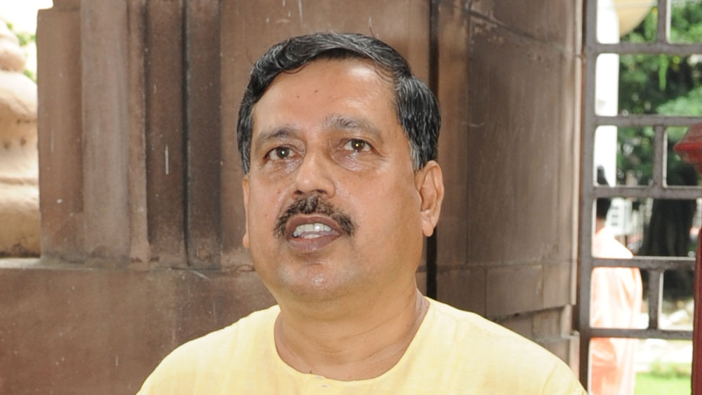 সুশান্ত ঘোষের মোট অস্থাবর সম্পত্তির পরিমাণ ৩ লক্ষ ৫১ হাজার ৮০৫ টাকা। তাঁর কোনও স্থাবর সম্পত্তি নেই। তাঁর স্ত্রীর মোট স্থাবর সম্পত্তির পরিমাণ ২১ লক্ষ ৮৪ হাজার টাকা (বর্তমান বাজার মূল্য অনুযায়ী)।