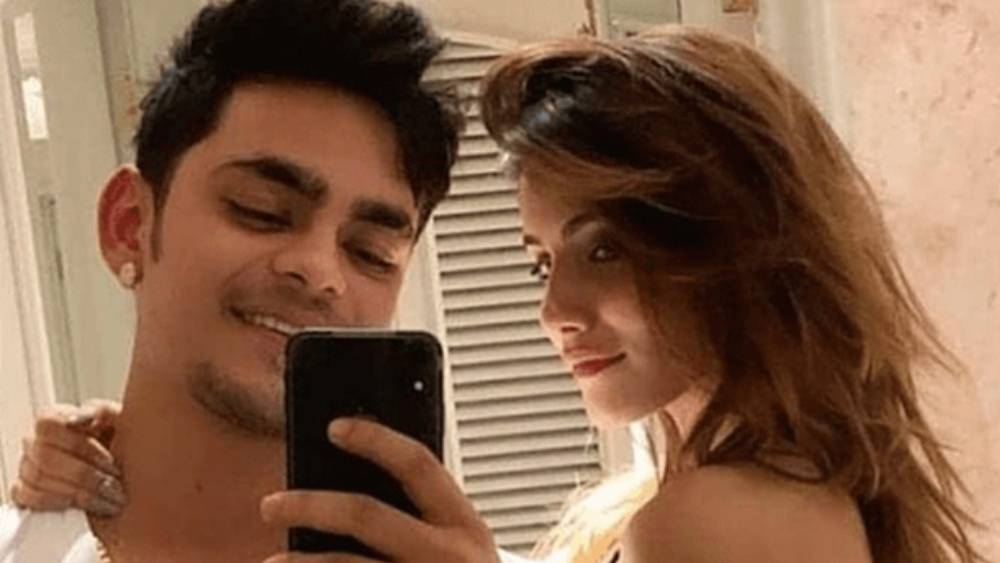 ঈশান-অদিতির প্রেমপর্বের বয়স ২ বছর পেরিয়েছে। নেটমাধ্যমে একে অপরকে নিয়ে পোস্ট করতে তাঁরা স্বচ্ছন্দ।