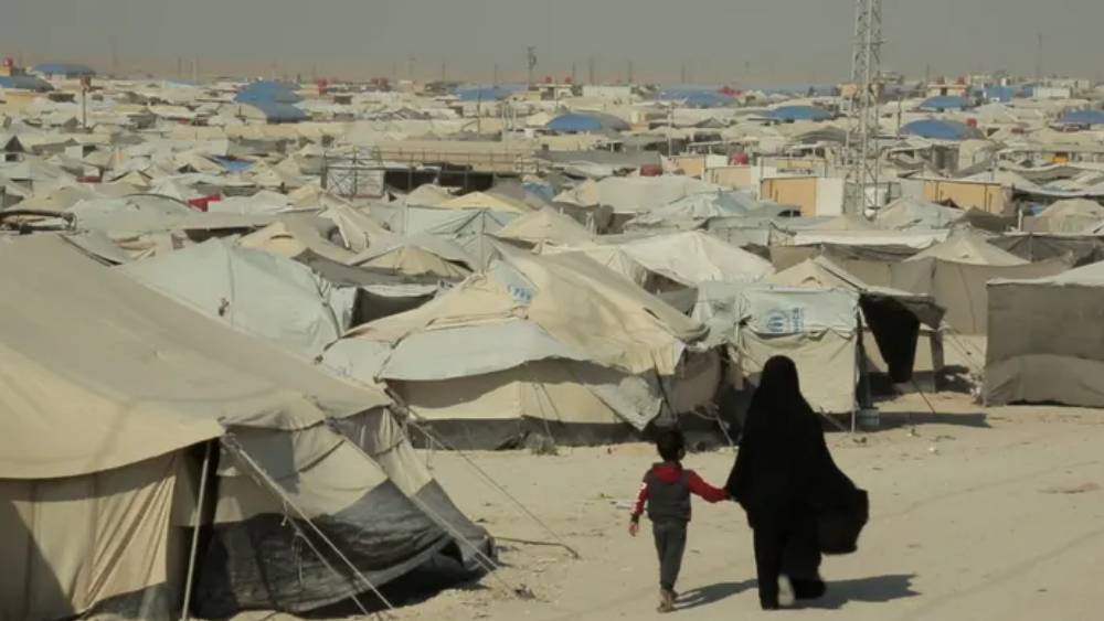 তৃতীয় সন্তানের জন্ম হয়েছিল একটি শরণার্থী শিবিরে। ফুসফুসের সংক্রমণে সেখানেই মারা যায় শিশুটি।