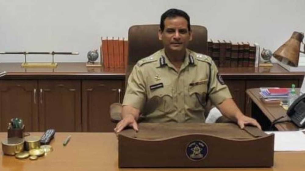 ২০১৬ সালের মে থেকে ২০১৮-র জুলাই পর্যন্ত তিনি কর্মরত ছিলেন নভি মুম্বইয়ের পুলিশ কমিশনার পদে। সে সময় মরাঠা সংরক্ষণের দাবিতে হওয়া আন্দোলন নিয়ন্ত্রণে তিনিই ছিলেন প্রধান। ২০১৮ সালের অক্টোবরে পদোন্নতির পরে তিনি ডিজি হন। মহারাষ্ট্র জুড়ে ফরেন্সিক সায়েন্স পরীক্ষাগারগুলোর দেখভালের দায়িত্বে ছিলেন নগরালে।