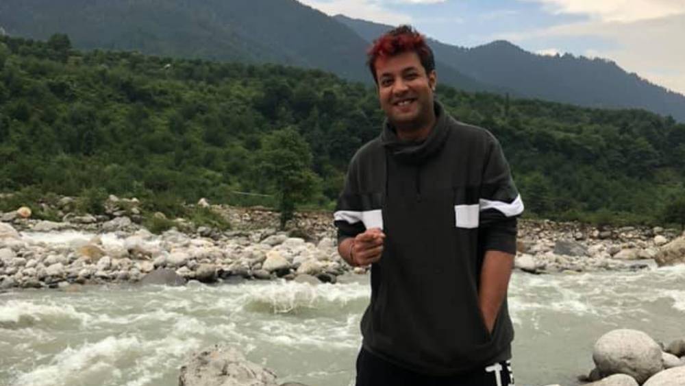 এক দিক দিয়ে ‘চুচা’-ই ছিল এই ছবির কেন্দ্রীয় চরিত্র। তাকে ঘিরেই আবর্তিত হয়েছিল চিত্রনাট্য। নতুন অভিনেতাদের নিয়ে তৈরি এই ছবি বক্স অফিসে সুপারহিট হয়েছিল। জনপ্রিয়তার জেরে বরুণের নামই হয়ে গিয়েছিল ‘চুচা’।