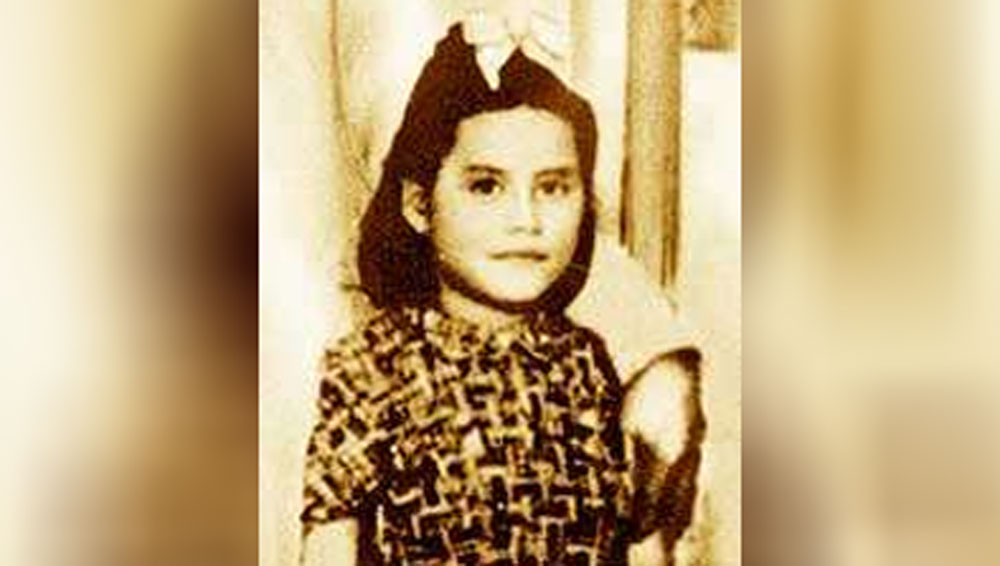 পরবর্তীকালে তাঁর চিকিৎসক গেরার্ডো লোজাডার ক্লিনিকেই তিনি সেক্রেটারির কাজ করতেন। উপার্জনের টাকায় ছেলেকে পড়াশোনা শিখিয়ে বড়ও করেন লিনা। কিন্তু নিজের পরিস্থিতি নিয়ে ঘনিষ্ঠ বৃত্ত ছাড়া কারও সঙ্গেই আলোচনা করেননি তিনি।