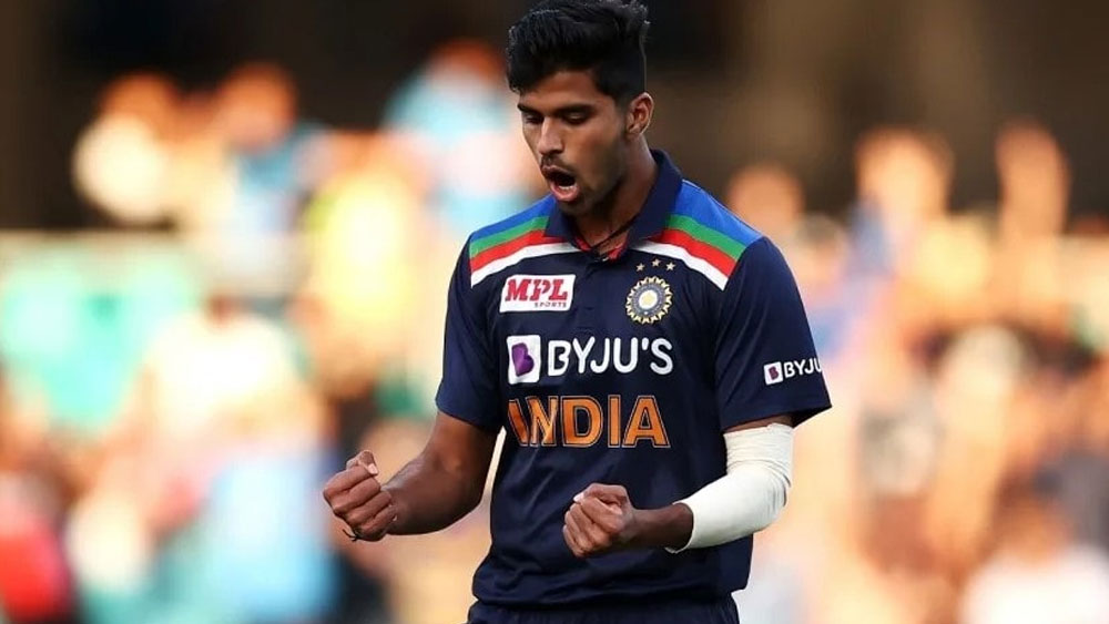 ওয়াশিংটন সুন্দর: ভারতীয় দলে তিনি সুযোগ পাওয়ায় এখন ব্যাটিং গভীরতা অনেকটাই বেড়ে গিয়েছে ভারতের। বল হাতে যেমন উইকেট নেন, ব্যাট হাতেও বড় রান করার ক্ষমতা রাখেন তিনি।