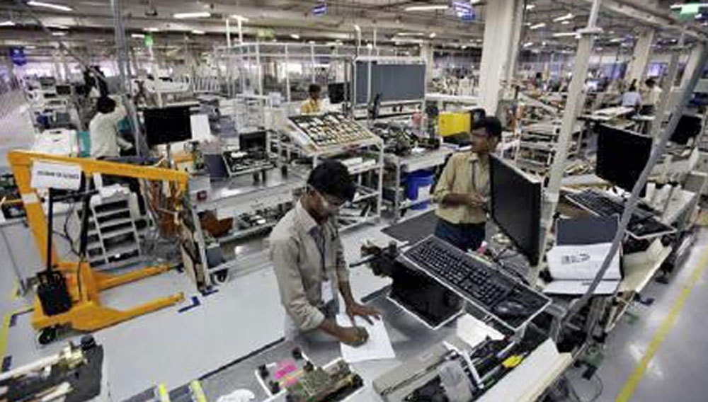 বিশ্বকে করোনামুক্ত করতে দ্রুত গতিতে সিরিঞ্জ প্রস্তুত করে চলেছে সংস্থাটি। প্রতি ঘণ্টায় অন্তত ৩ লাখ ৭৫ হাজার সিরিঞ্জ তৈরি করছে সংস্থাটি।