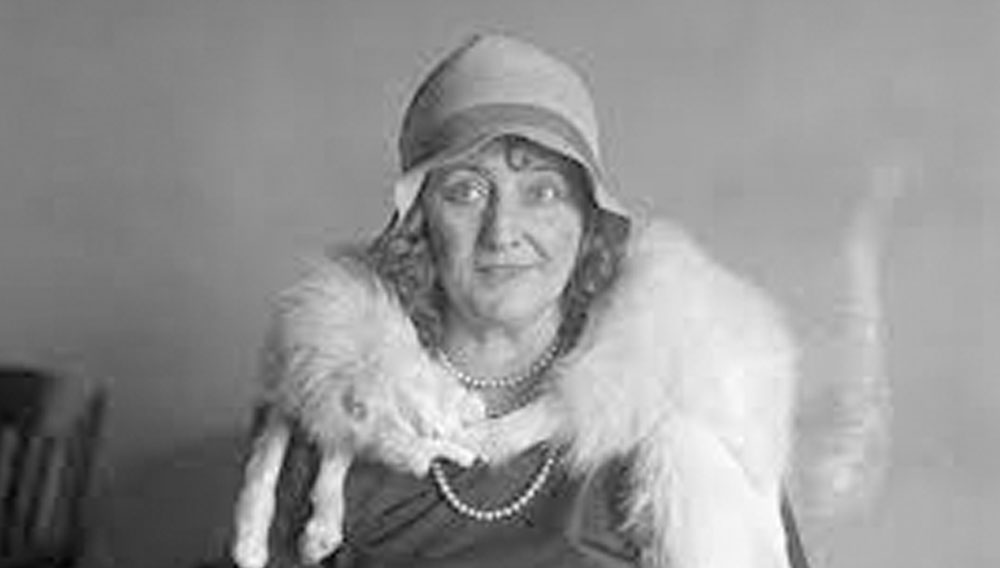 ১৭ বছর বয়সে উইলিয়ামকে বিয়ে করেন তিনি। ১৯১৩ সালে ডলির বয়স যখন ৩৩ বছর, স্বামী উইলিয়ামই তখন তাঁর সঙ্গে ১৭ বছরের ওট্টো সানহুবারের পরিচয় করিয়ে দেন।