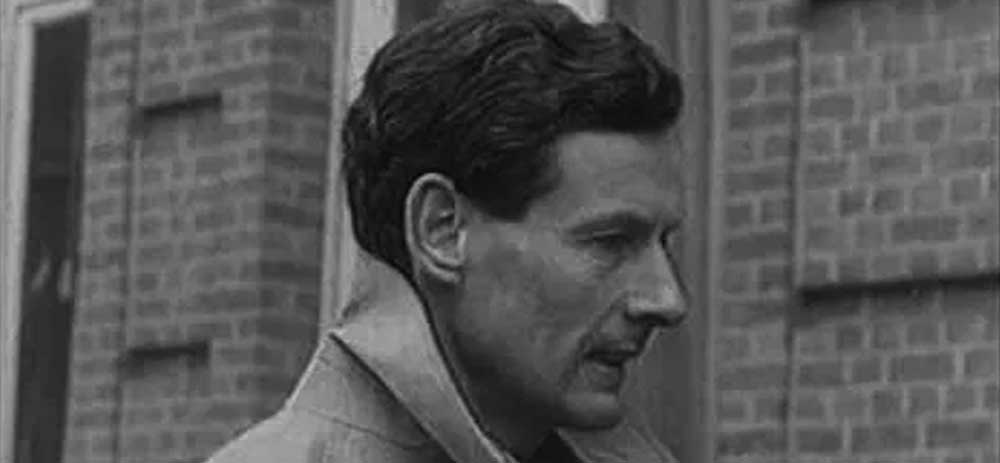 টাউনসেন্ড বিবাহিত জেনেও মার্গারেটের অনুরাগে ভাটা পড়েনি। বরং, সময়ের সঙ্গে সঙ্গে তা আরও গভীর হয়েছে। ১৯৪৪ থেকে ১৯৫২ পর্যন্ত গ্রুপ ক্যাপ্টেন টাউনসেন্ড ছিলেন রাজা ষষ্ঠ জর্জের ‘ইক্যুয়ারি’। অর্থাৎ রাজার অন্যতম সহকারী। রাজার সব ঘোড়া রক্ষণাবেক্ষণের দায়িত্বও বর্তাত এই পদাধিকারীর উপরেই।