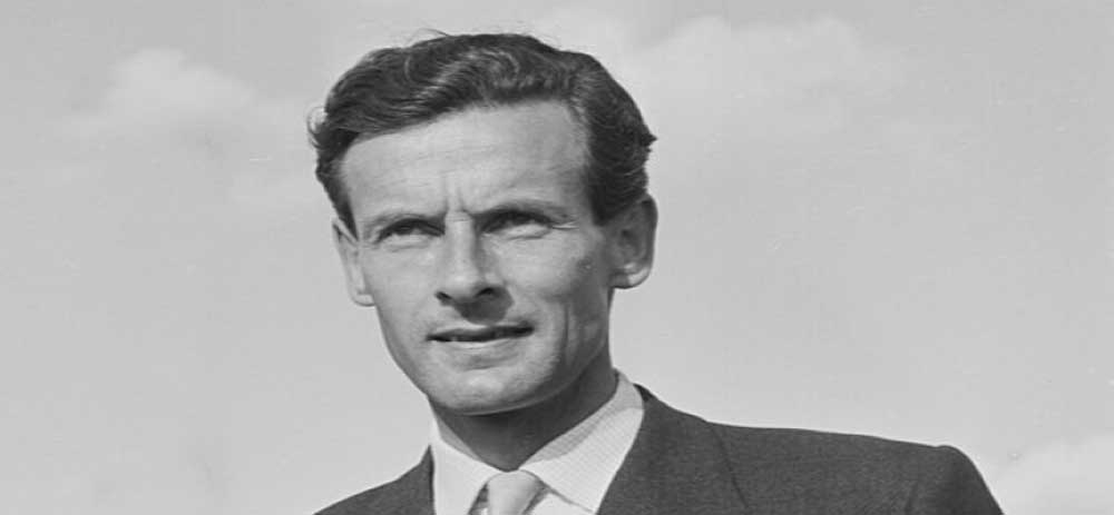 রাজা ষষ্ঠ জর্জের মৃত্যুর পরে তাঁর মেয়ে রানি দ্বিতীয় এলিজাবেথের সময়েও ‘ইক্যুয়ারি’ পদের দায়িত্ব পালন করেছিলেন তিনি। পাশাপাশি, তিনি ছিলেন কুইন মাদার এলিজাবেথের (প্রথম) নতুন বাসভবন ক্ল্যারেন্স হাউসের কম্পট্রোলার-ও। প্রাচীন এই পদাধিকারীর দায়িত্ব ছিল, নির্দিষ্ট কোনও প্রাসাদের কোষাগার সামলে রাখা। পরে অবশ্য ব্রিটিশ রাজতন্ত্রে পদটি বিলুপ্ত হয়।