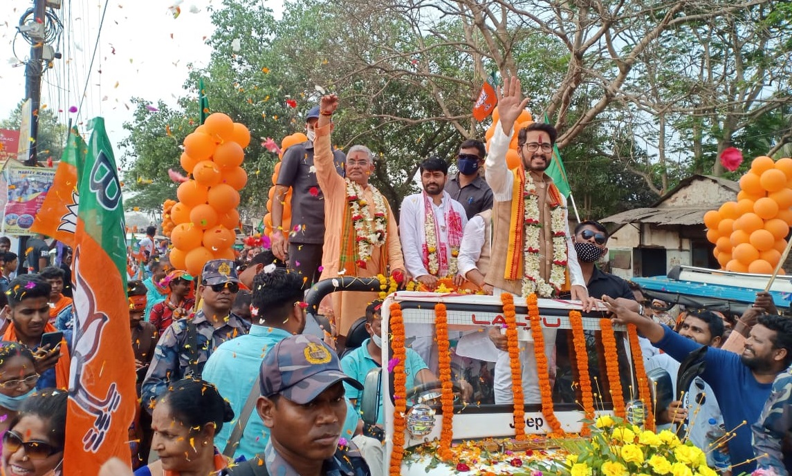 খড়্গপুর কেন্দ্রে বিজেপি প্রার্থী হিরণের প্রচার