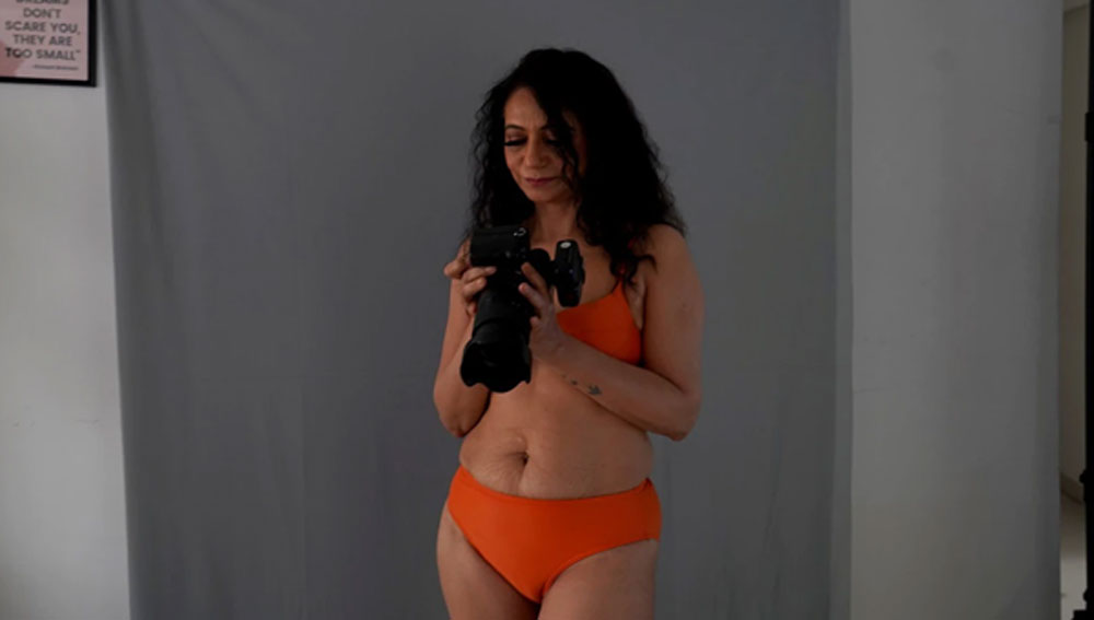 গীতা অবশ্য প্রথম থেকেই মডেল ছিলেন না। ২ বছর আগেও তিনি স্কুল শিক্ষিকা ছিলেন।