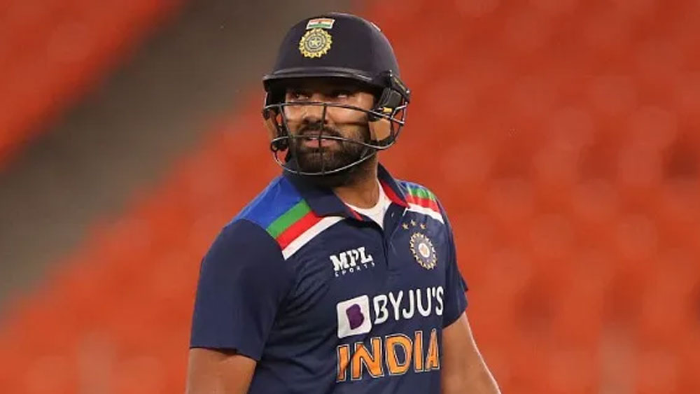 রোহিত শর্মা: রোহিত, শিখর জুটির ওপরেই ভরসা রাখছেন বিরাট কোহলী। সিরিজ শুরুর আগেই সেই কথা জানিয়েছিলেন তিনি।