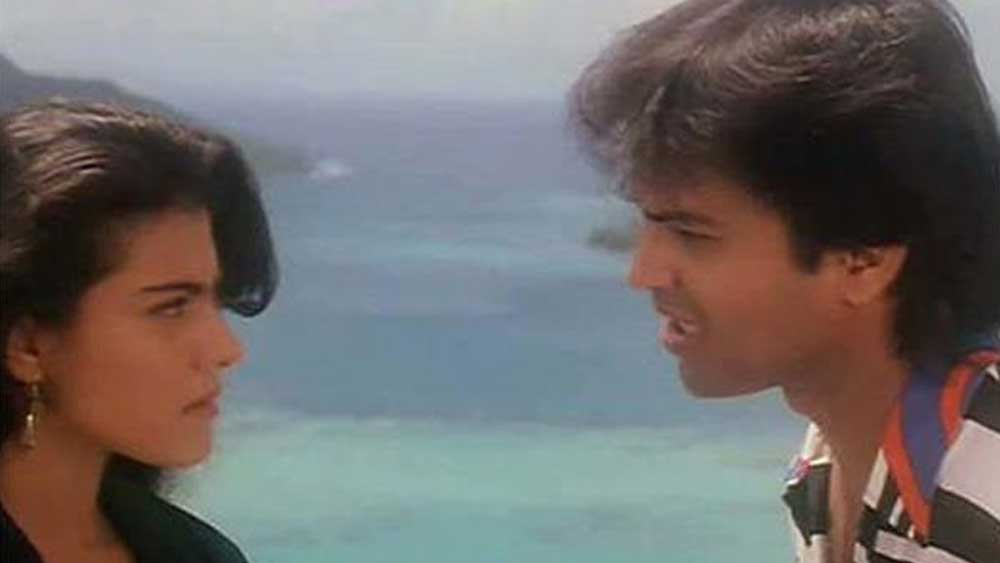 ১৯৯৫ সালে একটি ফ্যাশন শো-এ অংশ নেন বিজয়। আগমনেই বাজিমাত। তিনি হয়ে ওঠেন নামী ফ্যাশন পত্রিকার মুখ। ক্রমে মডেলিংয়ে তিনি পা রাখেন প্রথম সারিতে।