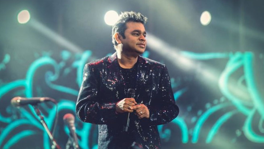 খোলা চোখে দেখা স্বপ্ন নাকি কখনও অধরা থাকে না। ইচ্ছে থাকলে তা বাস্তবায়িত হবেই। তবে তার জন্য প্রয়োজন কঠোর পরিশ্রমের।