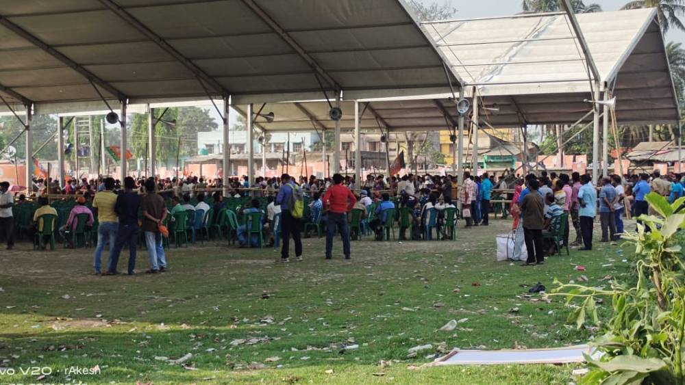 অমিত শাহের জন্য অধীর অপেক্ষায় কর্মী-সমর্থকরা। 