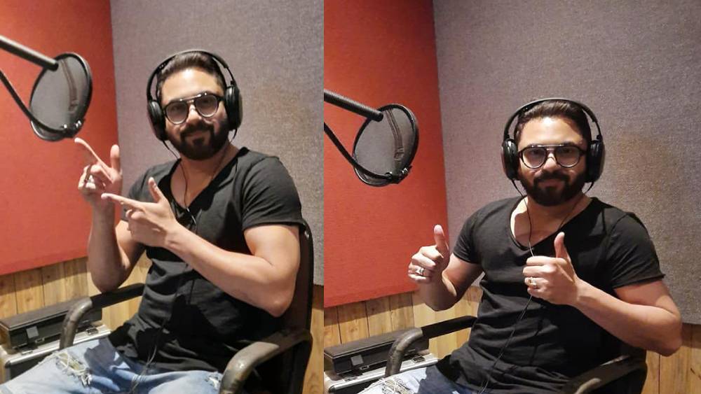 সময়ের সঙ্গে তাল মিলিয়ে নতুন নতুন ভূমিকায় বড় পর্দায় ধরা দিয়েছেন সোহম। ২০০১ সালে ‘এক টুকরো চাঁদ’ ছবিতে তিনি অভিনয় করেন কাকাবাবুর সহকারী সন্তুর ভূমিকায়। এর পর ৬ বছরের বিরতি। ২০০৭-এ সোহম আবার অভিনয়ে ফিরে আসেন ‘চাঁদের বাড়ি’ ছবিতে।