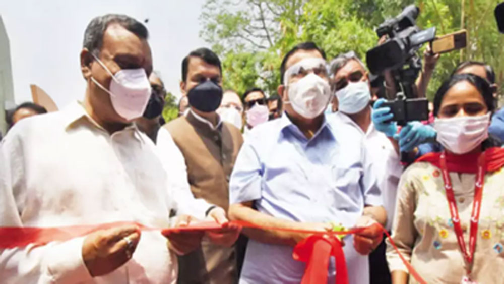 সেই একটি ট্রাক থেকে আজ ১২৫টি ট্রাকের মালিক তিনি। এ ছাড়াও আরও ৩ হাজার ট্রাক ভাড়া নিযে চালান তিনি।