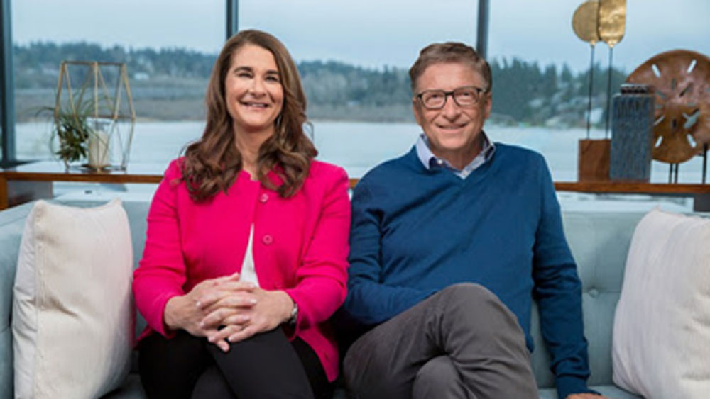 ১৯৮৭ সালে প্রথম দেখা বিল এবং মেলিন্ডার। বিলের মাইক্রোসফট সংস্থায় সে বছরই প্রোডাক্ট ম্যানেজার হয়ে যোগ দিয়েছিলেন মেলিন্ডা।