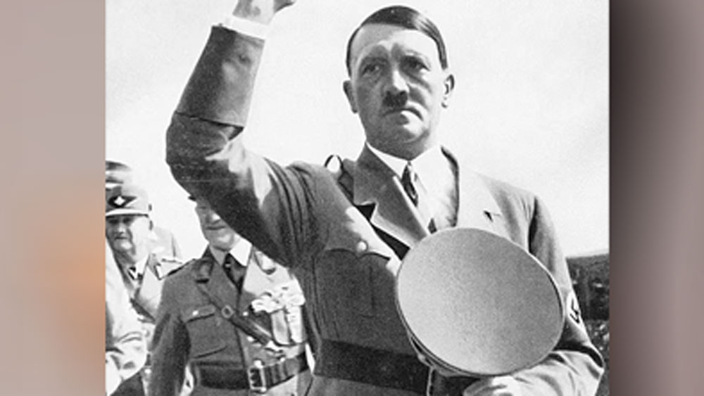 সেই তখন থেকেই গুপ্তধন লুকিয়ে রাখার নিরাপদ জায়গা হিসাবে এই প্রাসাদকেই বেছে নিয়েছিলেন তিনি। ভনের মতো হিটলার বাহিনীর আরও অনেক সেনাই এই প্রাসাদে সোনা, গয়না, মুল্যবান জিনিস লুকিয়ে রাখতেন।