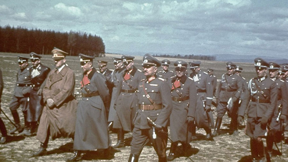 দক্ষিণ পোল্যান্ডের একটি প্রাসাদেই লুকিয়ে রাখা রয়েছে হিটলারের এই গুপ্তধন। যা নাকি খুব তাড়াতাড়ি খুঁড়ে বার করতে চলেছেন গুপ্তধন শিকারিরা।