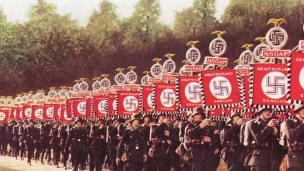 এ ছাড়াও এই অঞ্চলের বিত্তবান জার্মানরা সে সময় রাশিয়ার সেনার আগ্রাসন থেকে নিজেদের রক্ষা করার বিনিময়ে মূল্যবান গয়না-সহ বহুমূল্য জিনিস হিটলার বাহিনীর কাছে সমর্পন করেছিলেন।