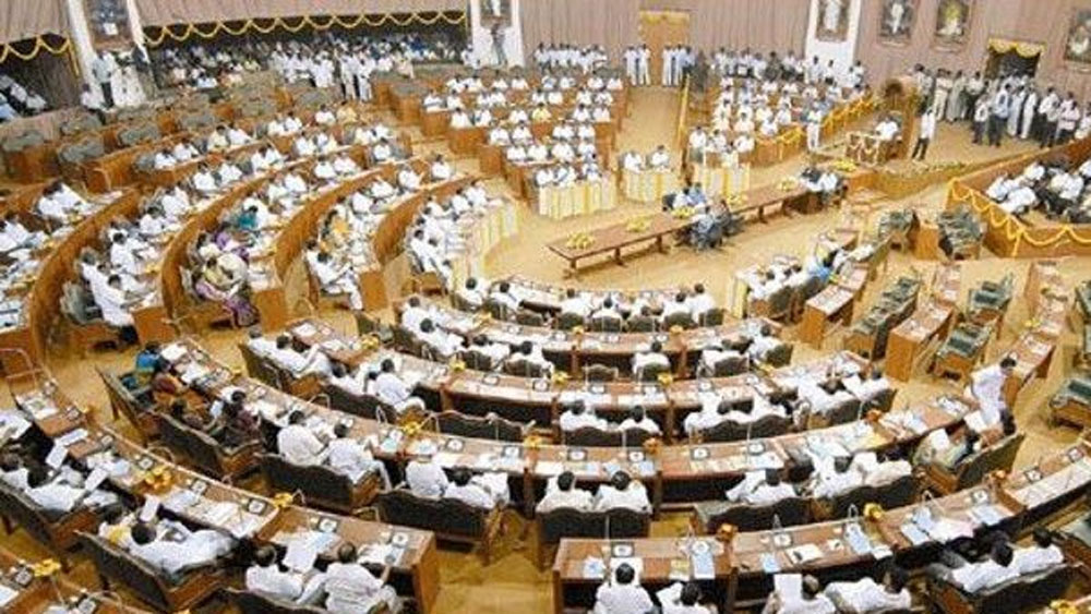 যুবপ্রাণ, অভিজ্ঞতা, উচ্চশিক্ষা— একসঙ্গে এই তিনটির মিশেলেই গঠিত হয়েছে তামিলনাড়ুর নয়া মন্ত্রিসভা।