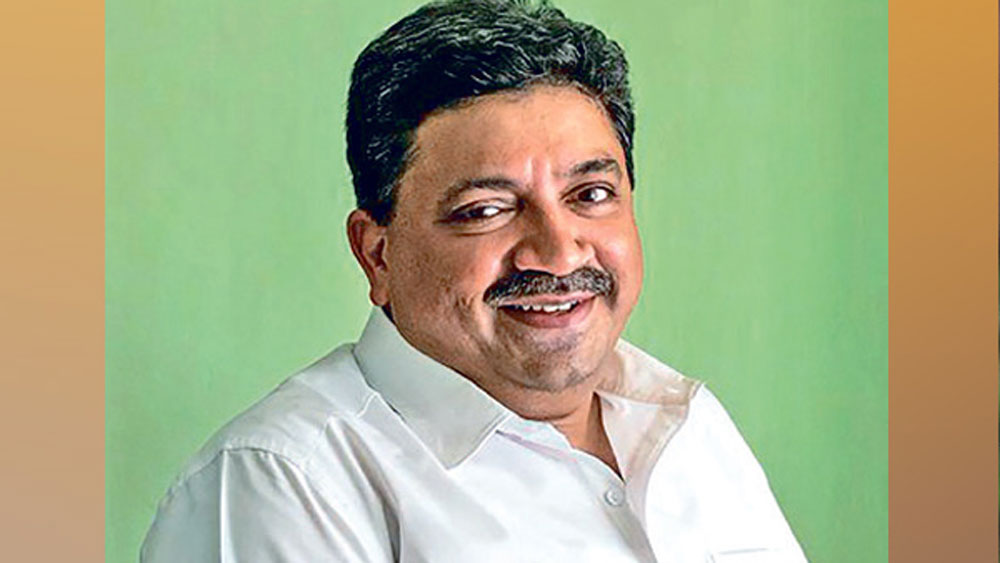 তিনি যখন অফিসে যোগ দিতে চলেছেন তখন তামিলনাড়ুর রাজকোষ তলানিতে। এমতাবস্থায় কী ভাবে রাজ্যের অর্থনৈতিক পরিস্থিতি ঘোরাতে পারেন তিনি, সেটাই তাঁর কাছে সবচেয়ে বড় চ্যালেঞ্জ।