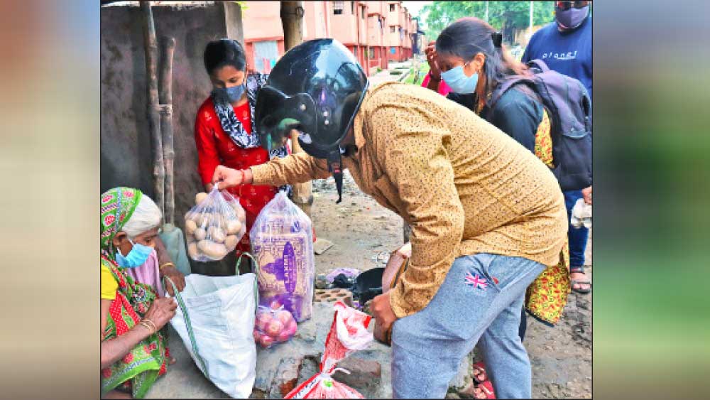 Coronavirus in West Bengal: youths are fighting against COVID-19 in different ways