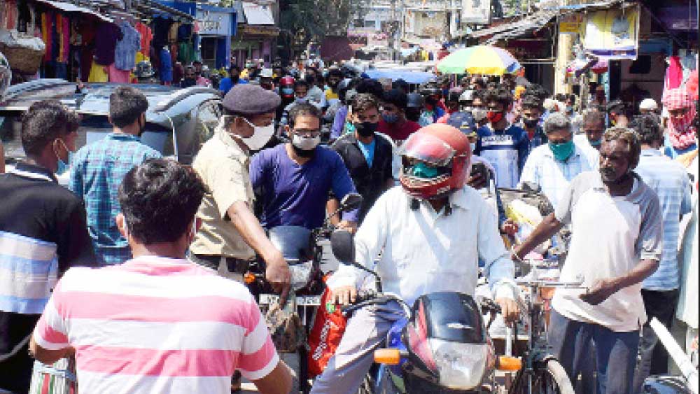 Coronavirus in West Bengal: no maintenance of COVId-19 protocols even after chronic increase in infection rate