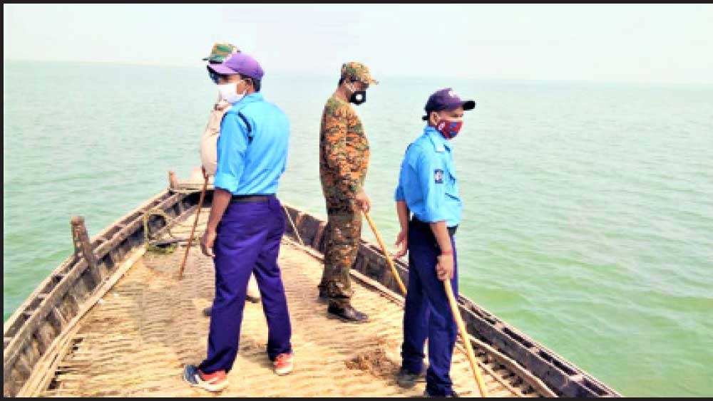 Coronavirus in West Bengal: inspection on river bank for floating corpses