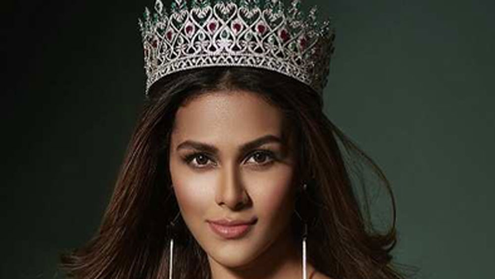 ২০২০ সালের মিস ইউনিভার্স প্রতিযোগিতায় চতুর্থ স্থানে রয়েছেন এক ভারতীয়। নাম অ্যাডলিনে কাস্টেলিনো।