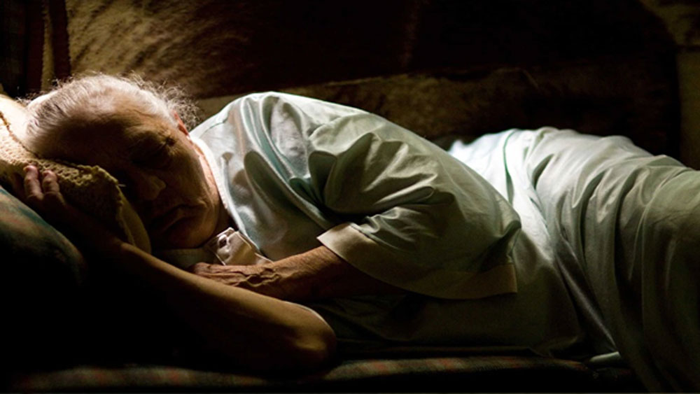 এই রোগের নাম দেওয়া হয় ‘স্লিপি হলো’। রোগের কারণ নিয়ে নানা মতবাদ সামনে আসতে থাকে। পরবর্তী কালে এর প্রকৃত কারণ জানা যায়।