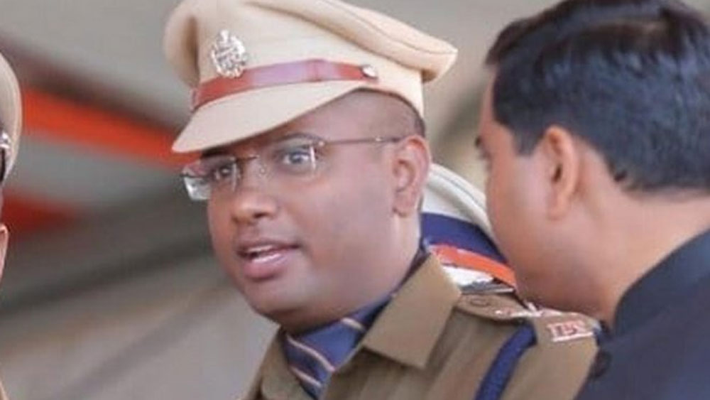 মাত্র ১৪ বছর বয়সে কোটিপতি হয়ে গিয়েছিলেন। রাতারাতি সংবাদপত্রের শিরোনামে জায়গা করে নিয়েছিলেন তিনি।