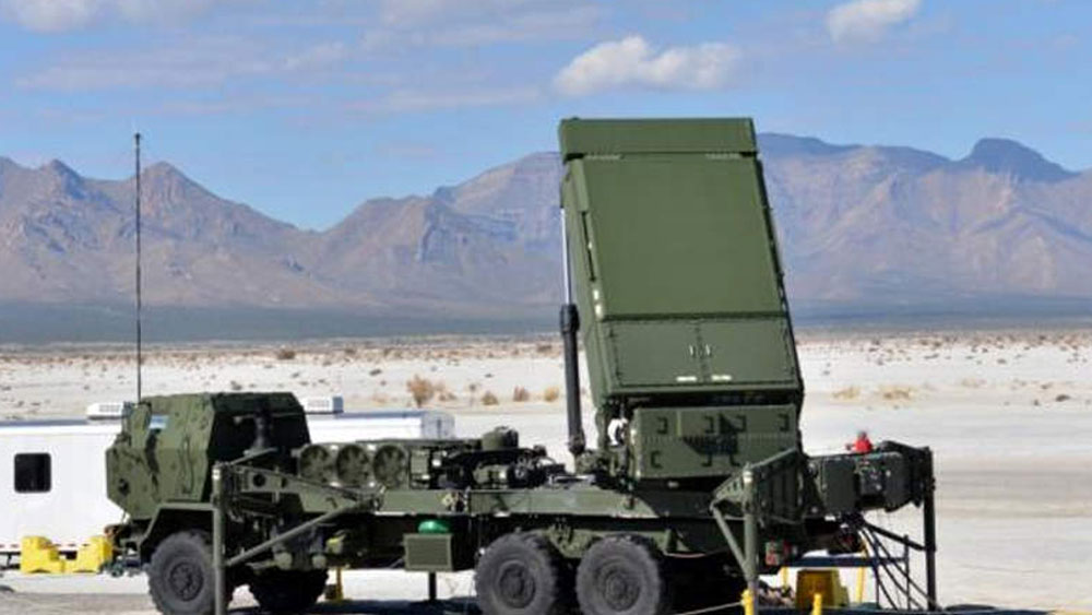 মিডিয়াম এক্সটেন্ডেড এয়ার ডিফেন্স সিস্টেম (মিডস)। ৩৬০ ডিগ্রি প্রতিরোধ গড়ে তোলে এই হাতিয়ার। আমেরিকা, জার্মানি এবং ইতালি এই তিন দেশের যৌথ প্রচেষ্টায় তৈরি করা হয়েছে এই অস্ত্র।