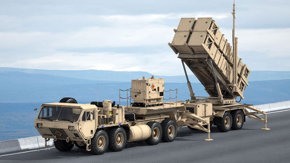 এমআইএম-১০৪ প্যাট্রিয়ট। যে কোনও আবহাওয়ায় শত্রুপক্ষের হামলা প্রতিরোধ করার জন্য প্রস্তুত। ম্যাসাচুসেটস এবং ফ্লোরিডার দু’টি আলাদা সংস্থার যৌথ উদ্যোগে তৈরি হয়েছে এই প্রতিরক্ষা ব্যবস্থা।