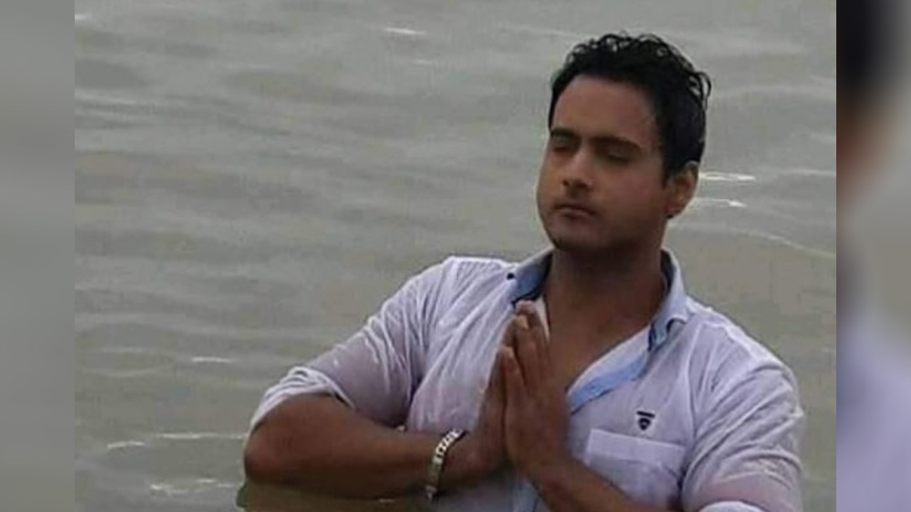 যশ ও ইয়াসের তুলনা