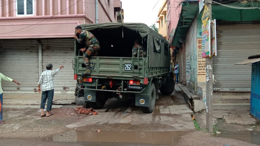 বেদলাতেসেনাবাহিনী।