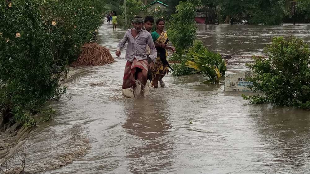 জলমগ্ন কাকদ্বীপ।