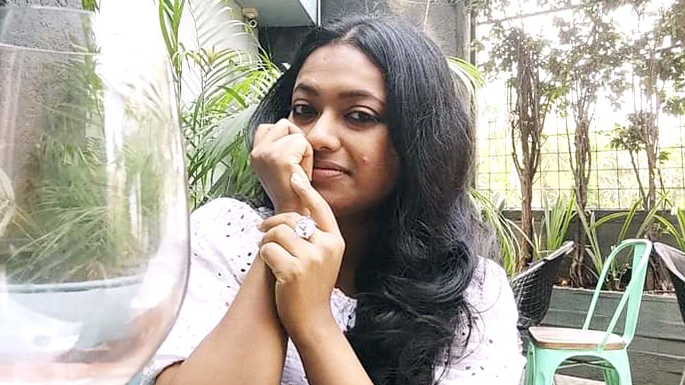 যে রাণু মণ্ডল কাউকে ঘেঁষতে দেন না, তিনি-ই আমায় জড়িয়ে হাউ হাউ করে কেঁদেছেন: ঈশিকা