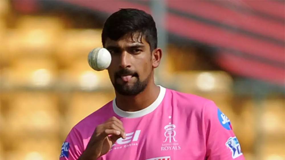 নিউজিল্যান্ডের জাতীয় দল ছাড়াও বিগ ব্যাশ, ক্যারিবিয়ান প্রিমিয়ার লিগে খেলেন সোধি। খেলেছেন আইপিএল-এও। ২০১৮-১৯ মরসুমে রাজস্থান রয়্যালসের হয়ে খেলেন তিনি।