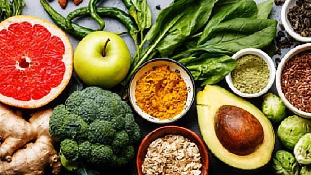 এই সময়ে খান ব্রকোলি, পেঁপেঁ পাতার মতো খাবার।