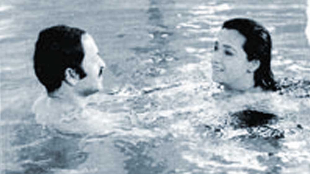 আনন্দবাজার আর্কাইভ থেকে।