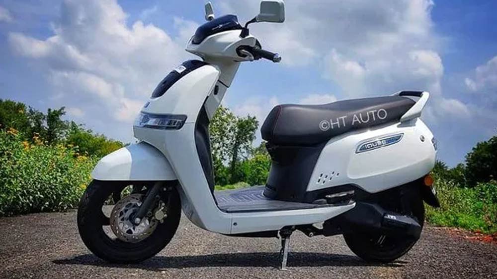 ওকিনাওয়ার ওই স্কুটারের মডেলে লিথিয়াম-আয়ন ব্যাটারি রয়েছে। রিচার্জবল এই ব্যাটারির মাধ্যমেই স্কুটার এগিয়ে চলে। সর্বোচ্চ গতিবেগ ৫৮ কিলোমিটার প্রতি ঘণ্টা।