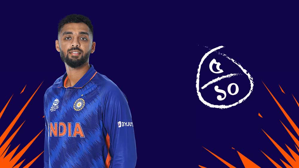 বরুণ চক্রবর্তী ৫: ভারতীয় বোলারদের মধ্যে সবথেকে খারাপ বল করেছেন। উইকেট পাননি। তিন ওভারে ১৫ রান দিয়েছেন।